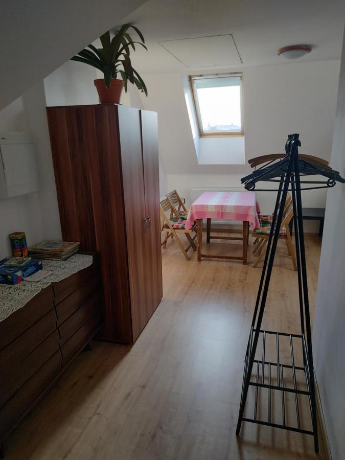 Apartament Apartman V Podkrovi Dobruška Zewnętrze zdjęcie